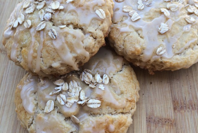 Simple Maple Oat Scones