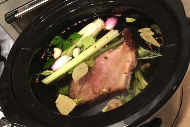 Crock Pot Bone Broth