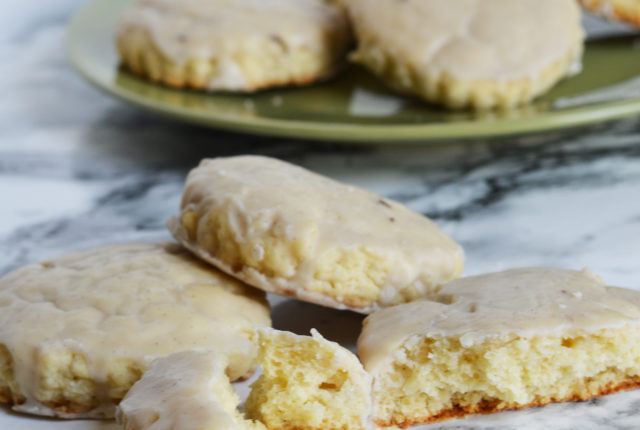 Tropical Macadamia Nut Scones